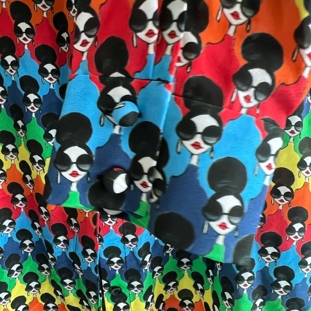 Alice + Olivia Willa Rainbow Logo Print Blouse - Picture 11 of 15